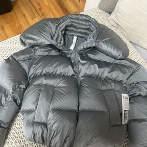 New w Tags Lululemon Grey Down-Filled Puffer Jacket w Adjustable Bottom